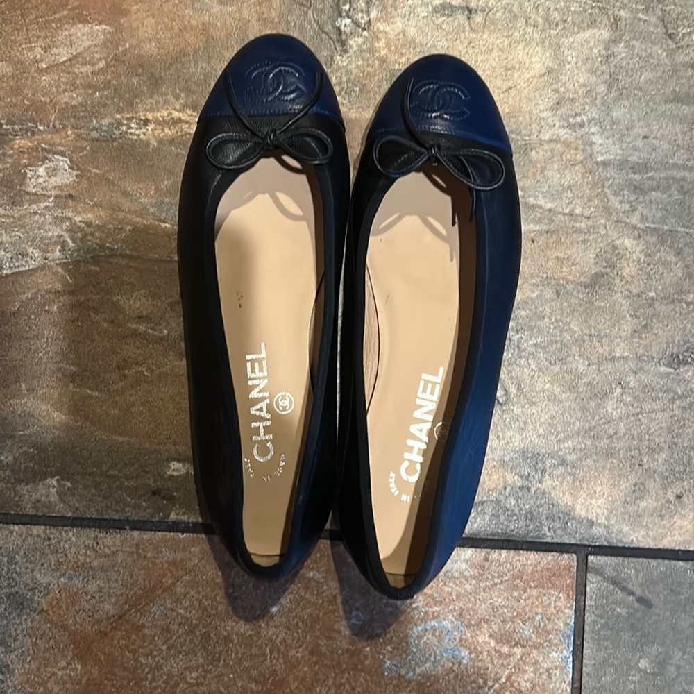 Chanel women’s ballet flats